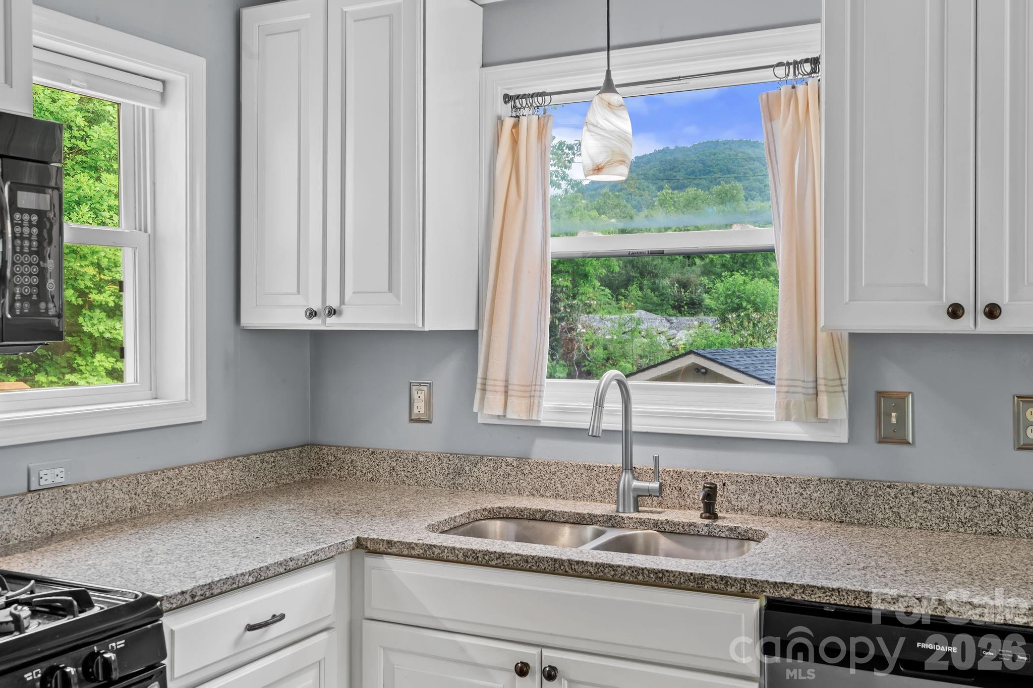 5239 Gerton Highway — Gerton