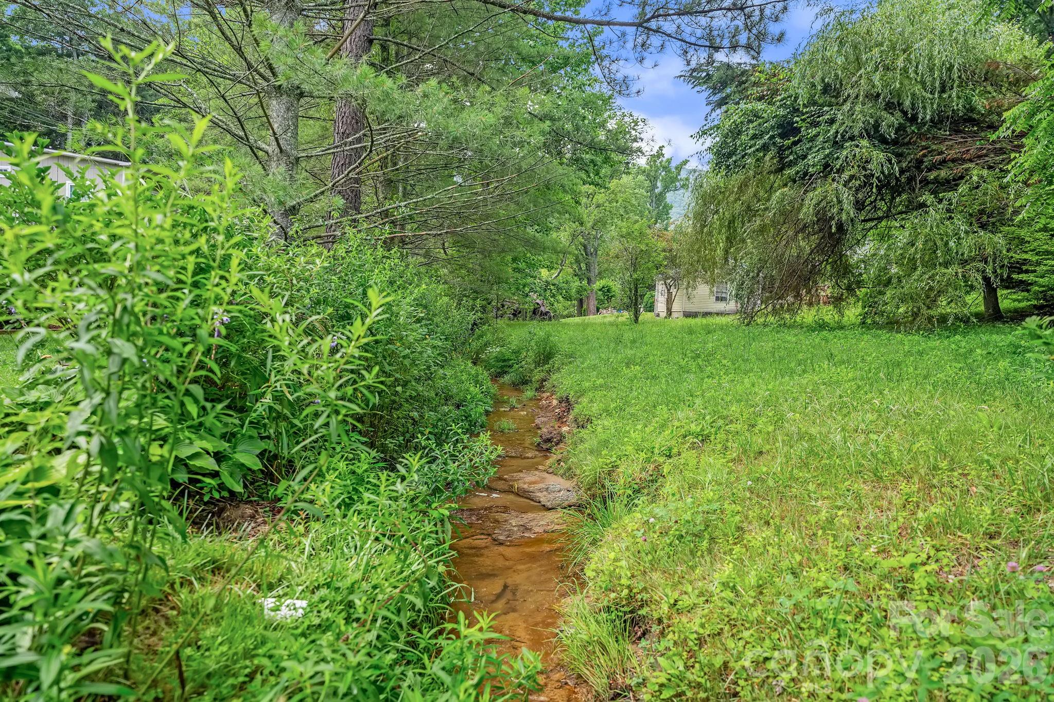 5239 Gerton Highway — Gerton
