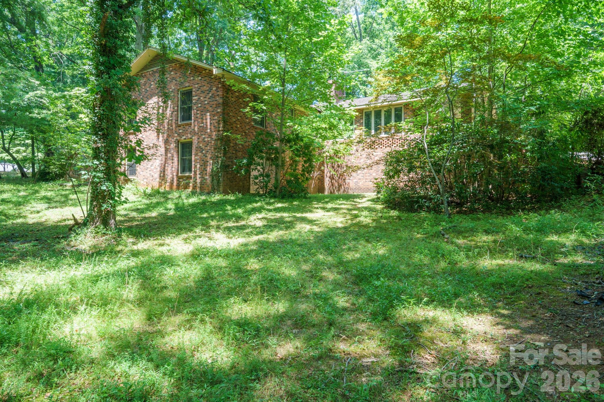 1729 Brentwood Drive — Newton