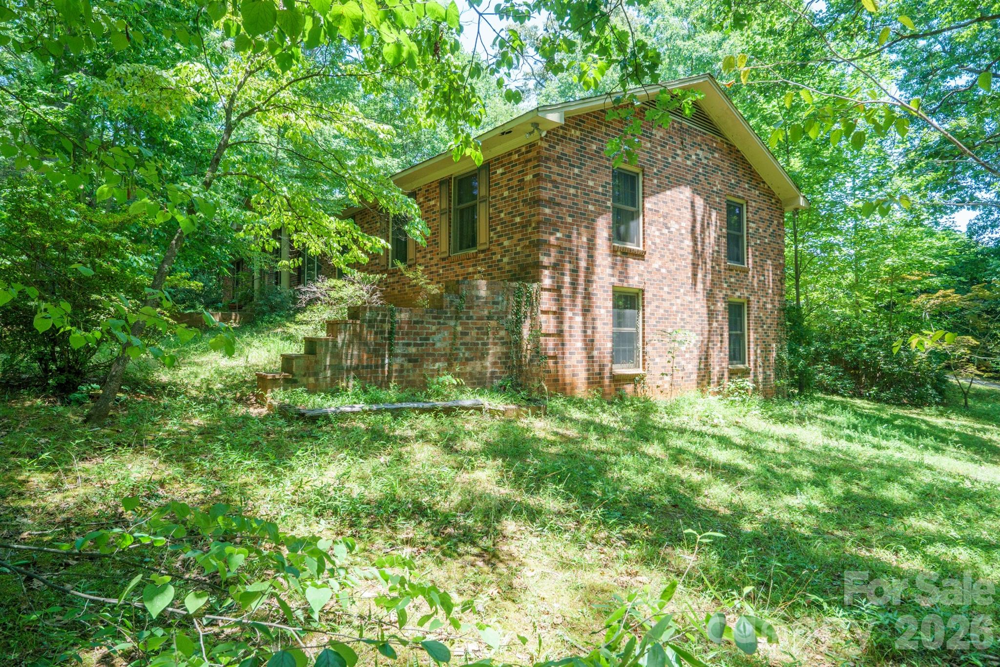1729 Brentwood Drive — Newton