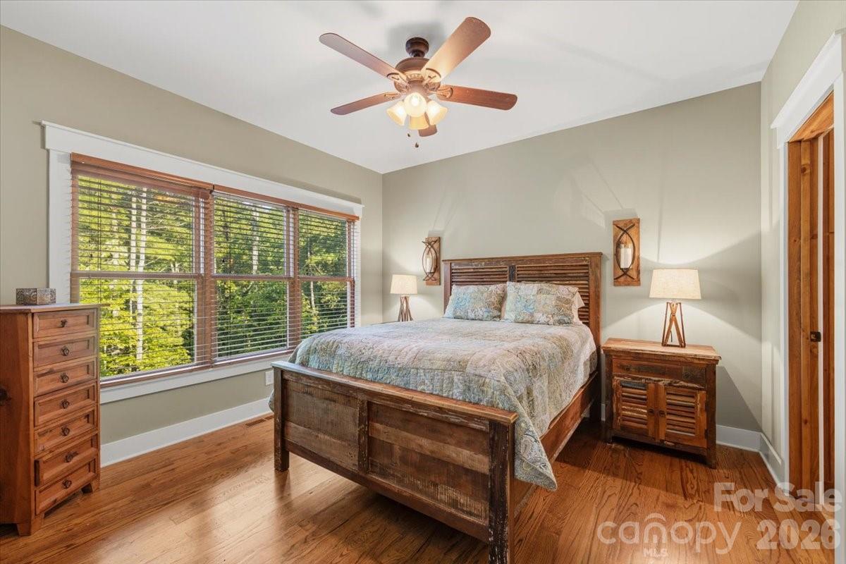 5021 Little Acre Road — Nebo