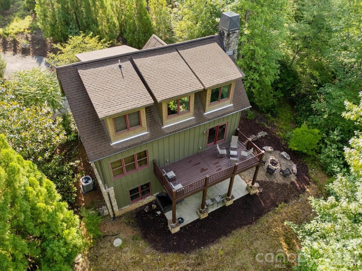 5021 Little Acre Road — Nebo