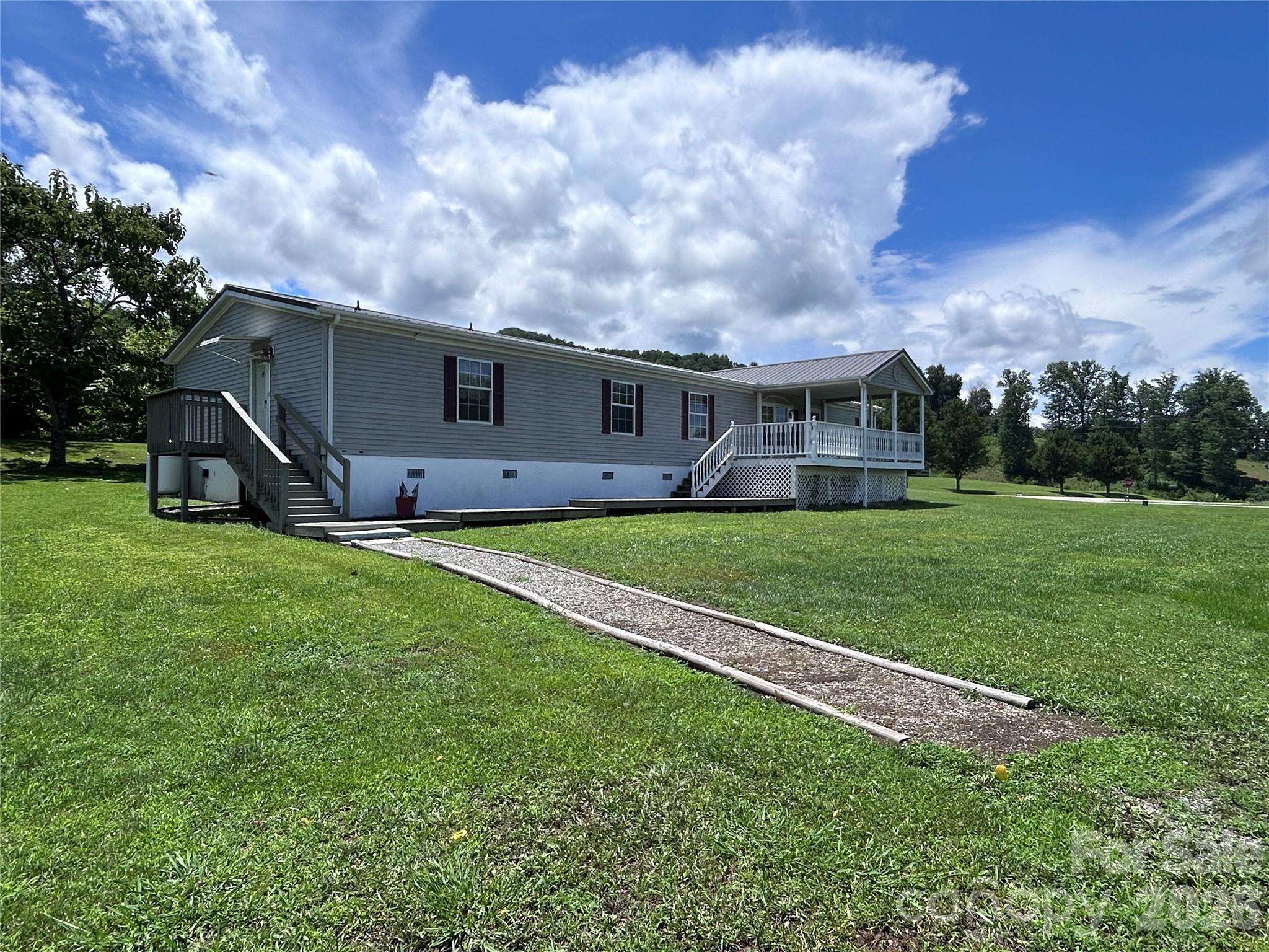 755 Fairview Loop — Hot Springs