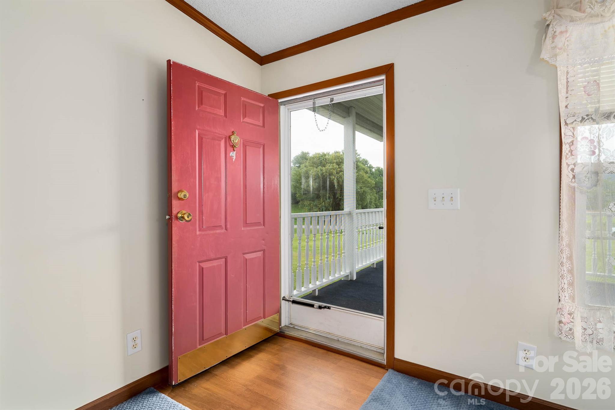755 Fairview Loop — Hot Springs
