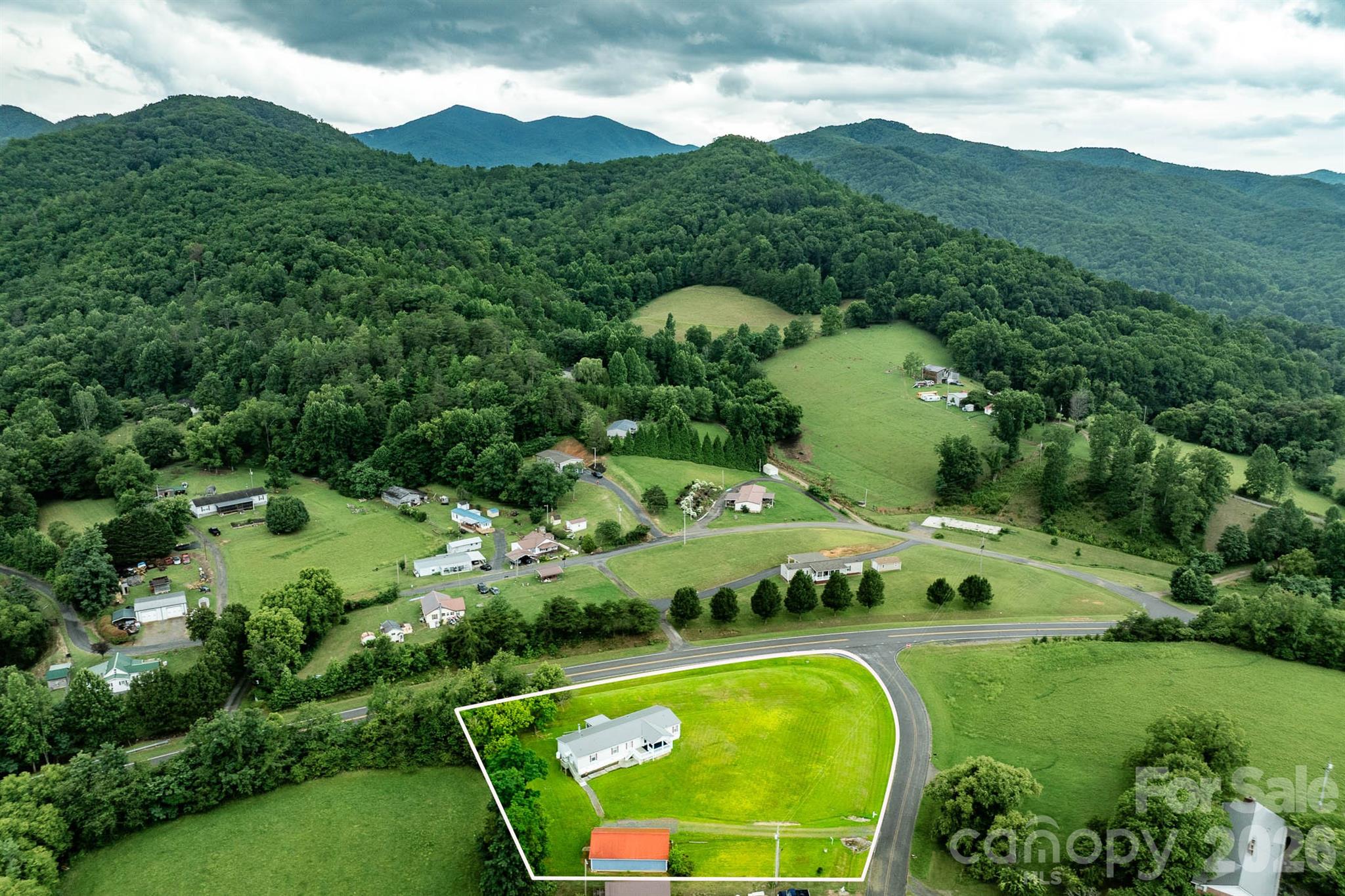 755 Fairview Loop — Hot Springs