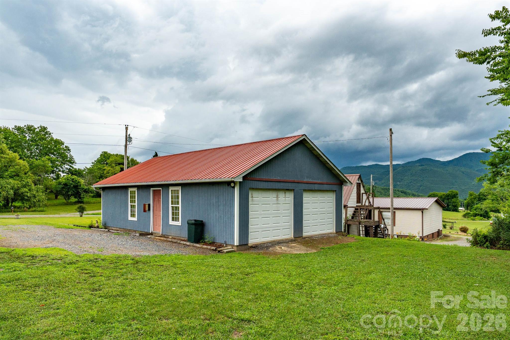 755 Fairview Loop — Hot Springs