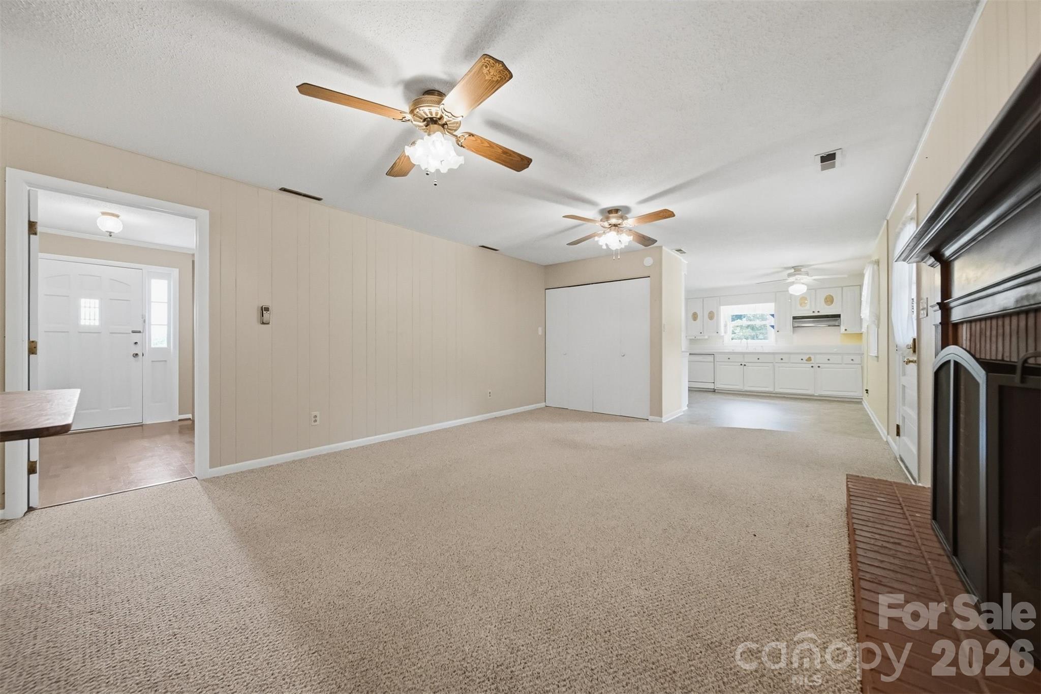 466 Shiloh Church Road — Hickory