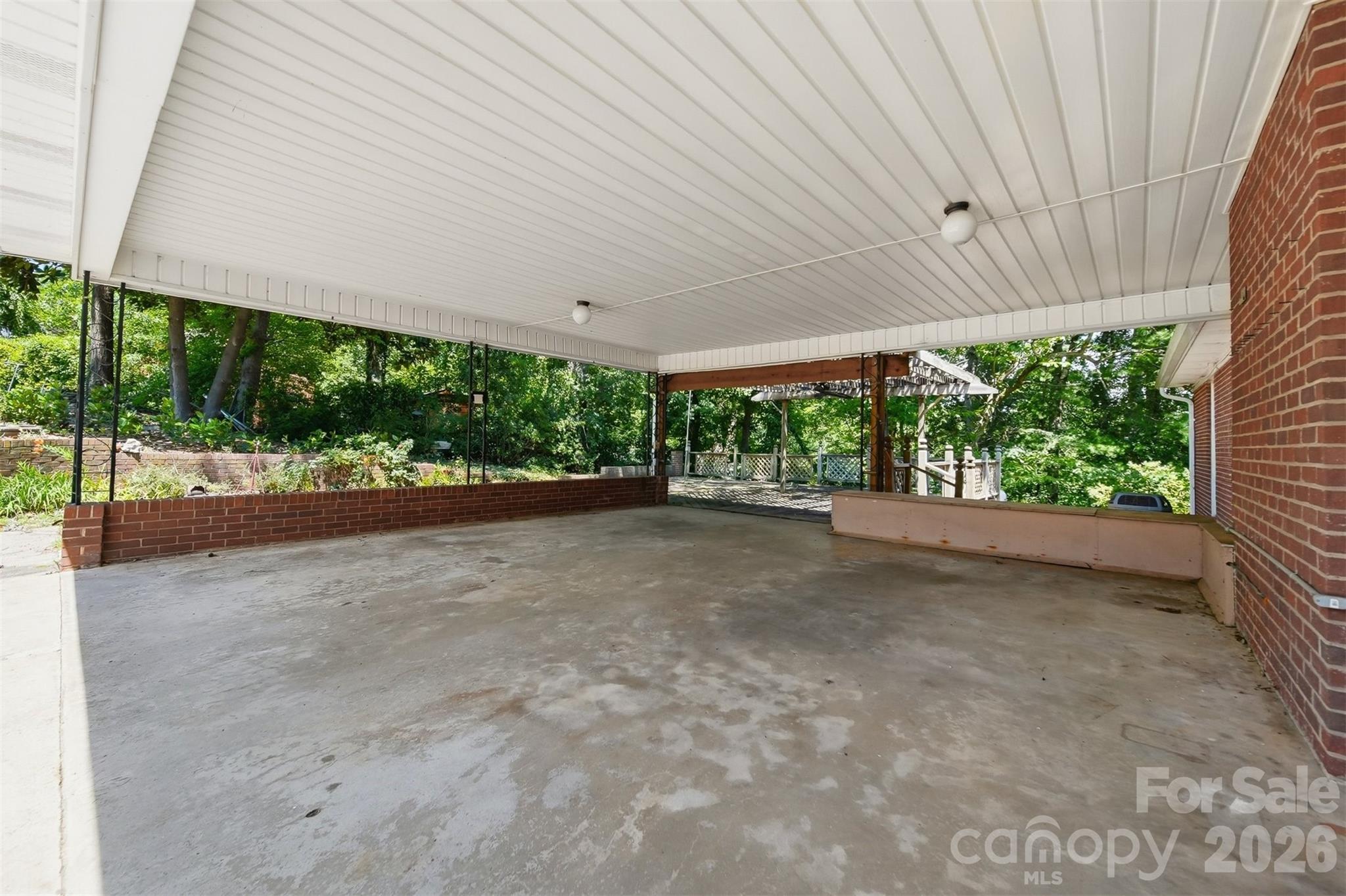 466 Shiloh Church Road — Hickory