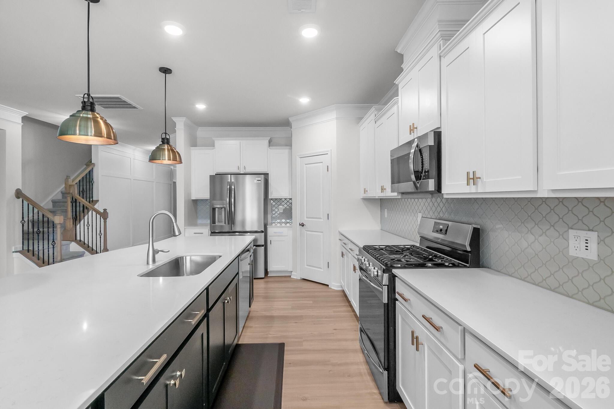 13007 Canterbury Castle Drive — Charlotte