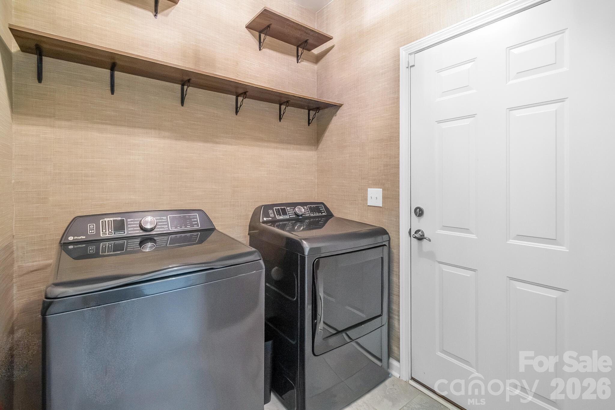 13007 Canterbury Castle Drive — Charlotte