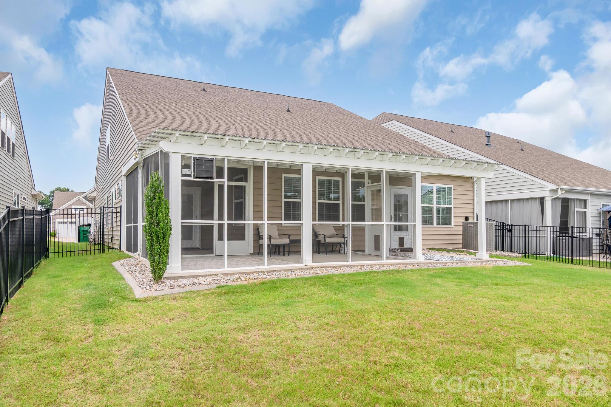 13007 Canterbury Castle Drive — Charlotte