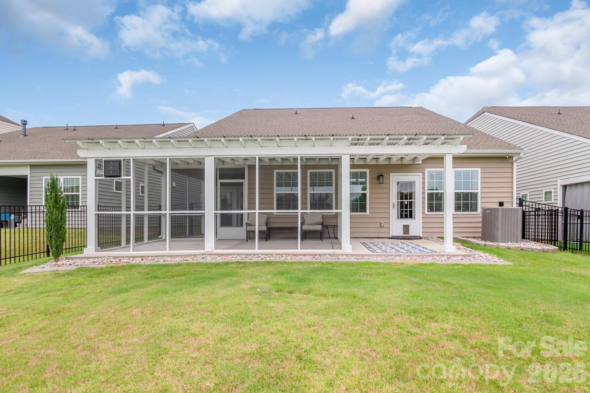 13007 Canterbury Castle Drive — Charlotte