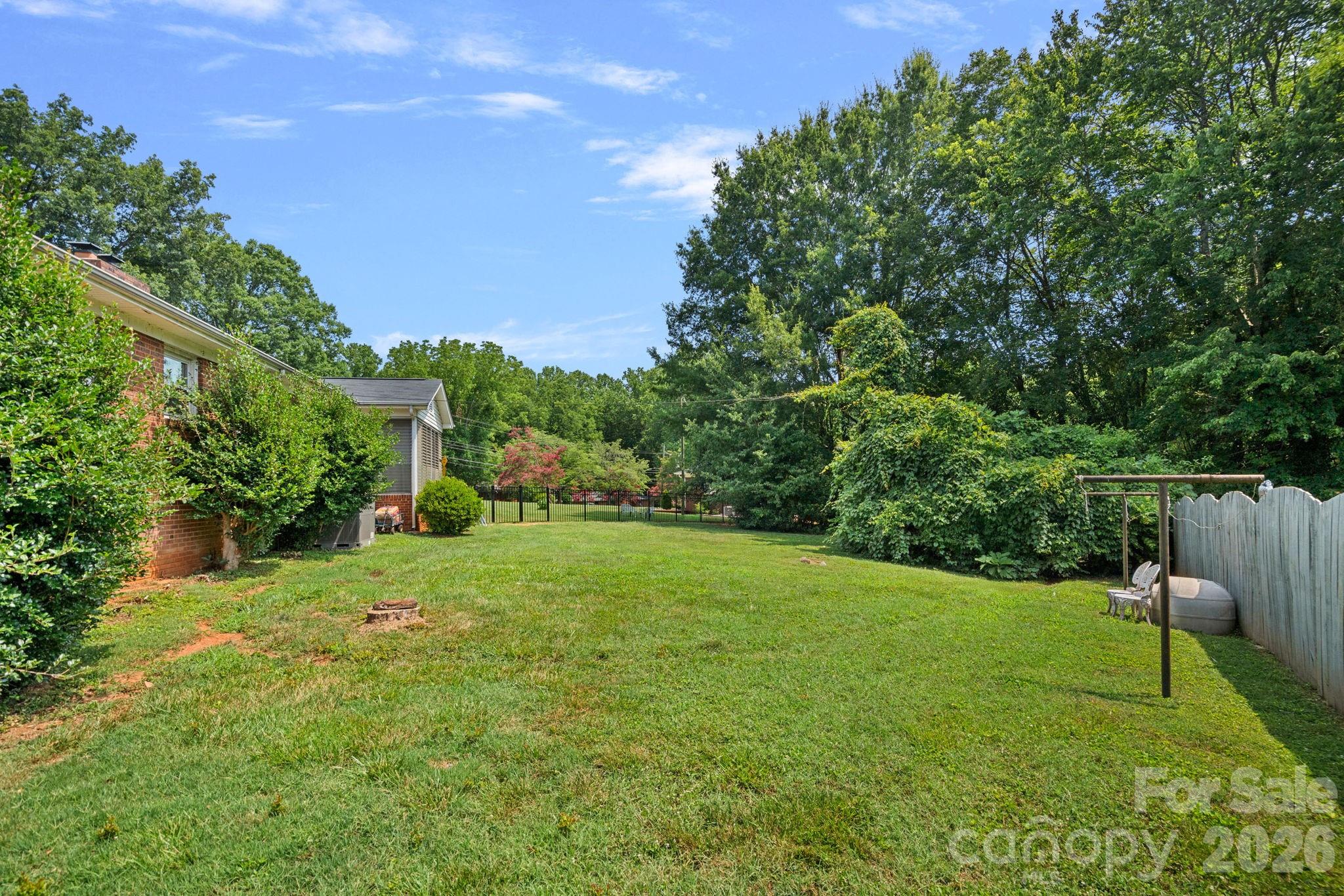 1600 Woodberry Road — Charlotte