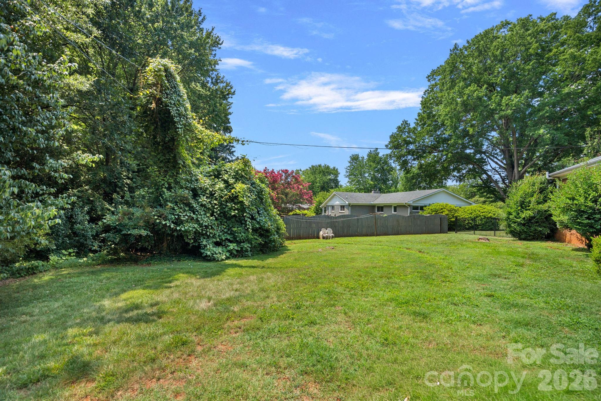 1600 Woodberry Road — Charlotte