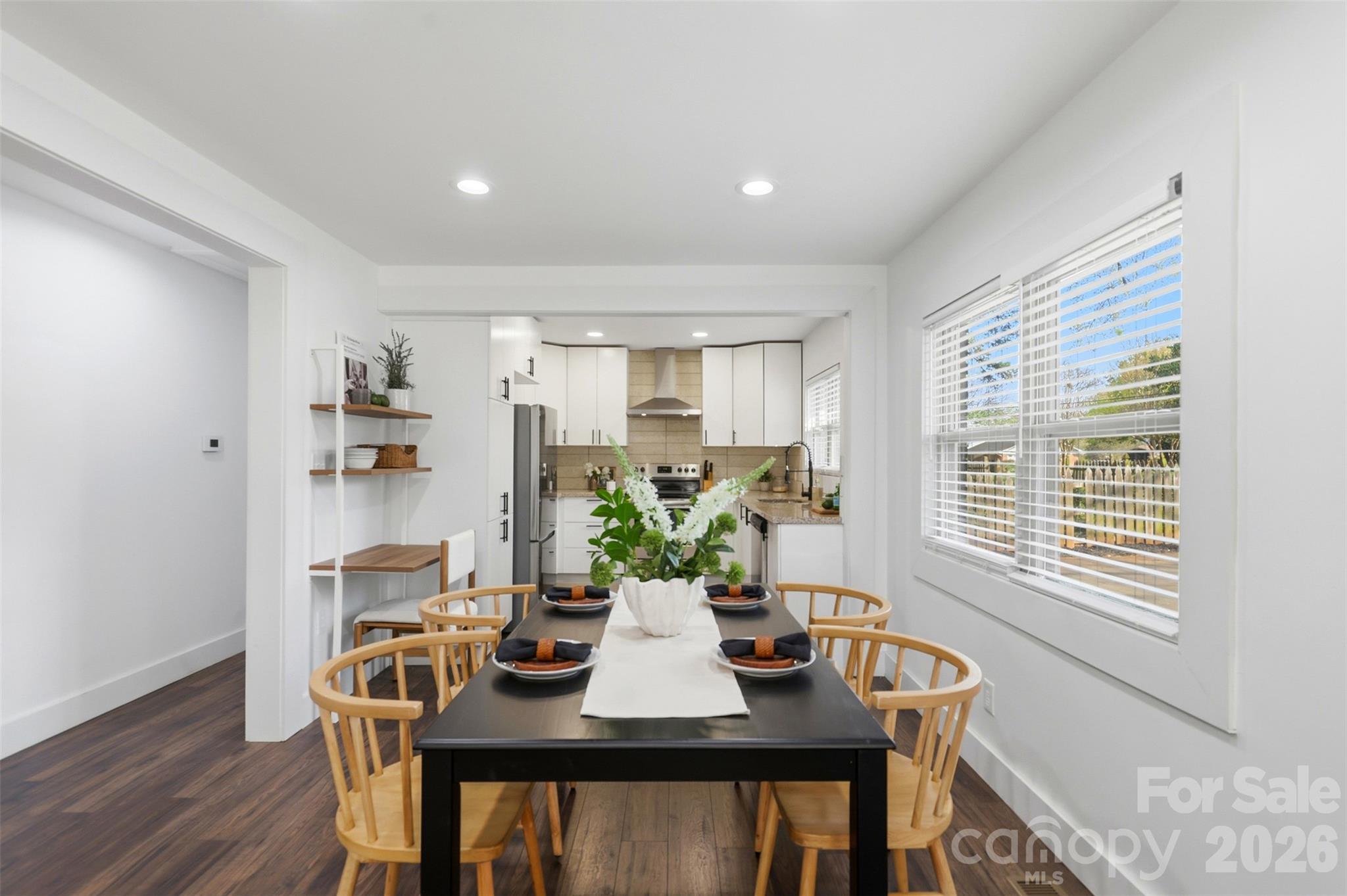 1642 Washington Avenue — Charlotte