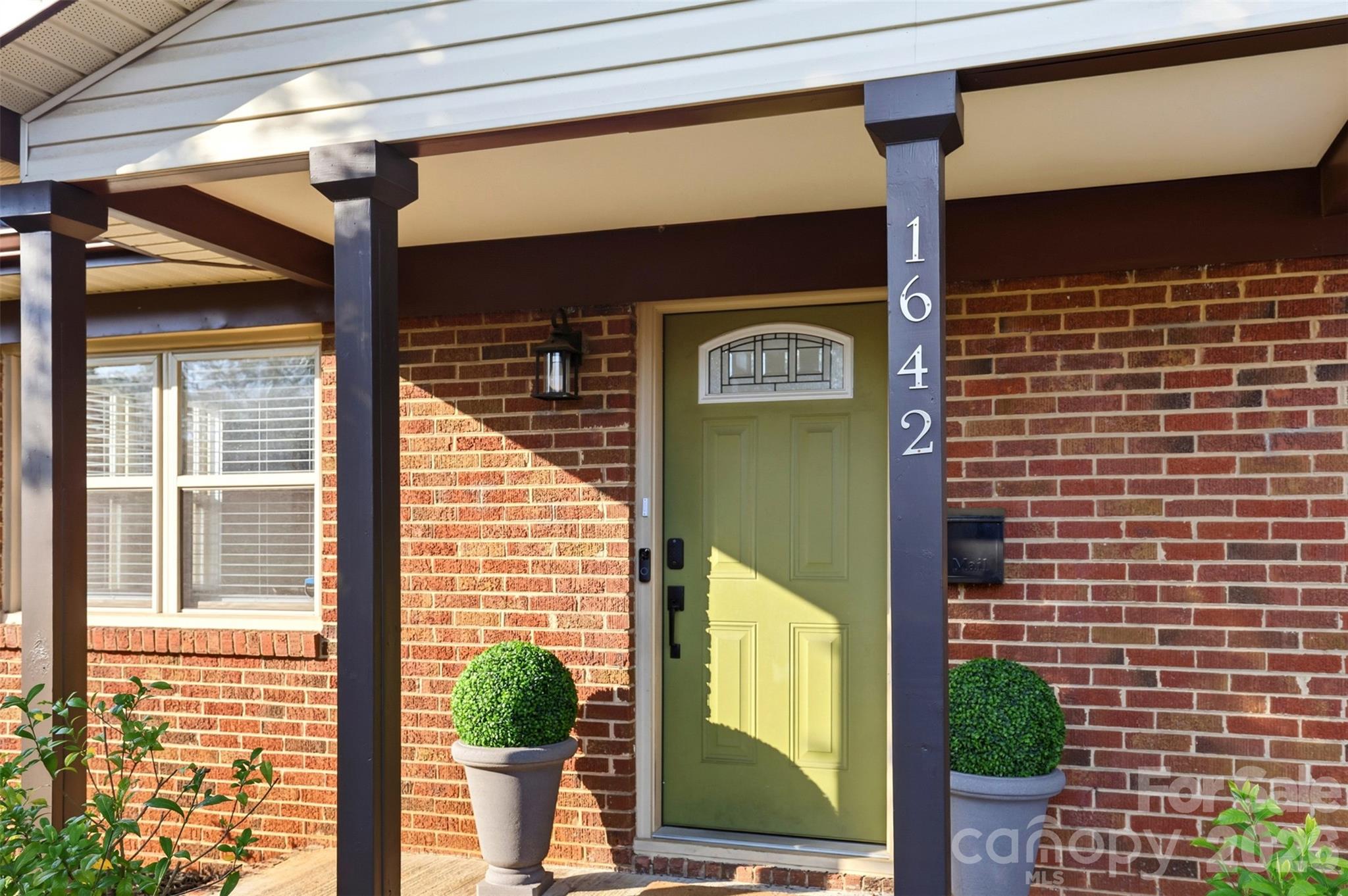 1642 Washington Avenue — Charlotte