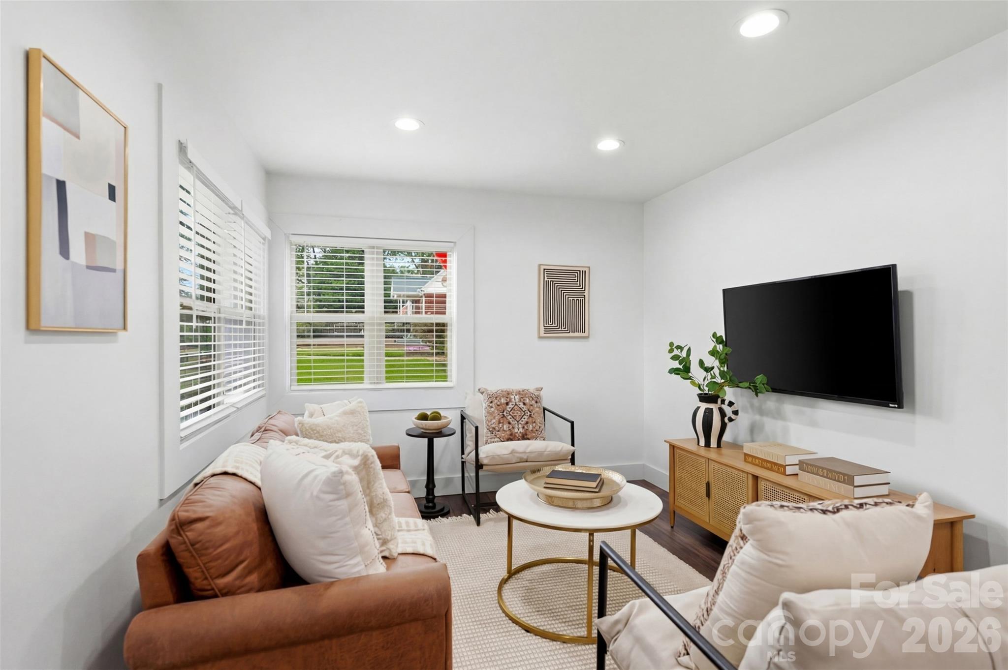 1642 Washington Avenue — Charlotte