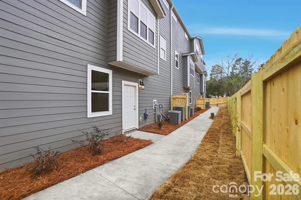 8927 Sharonbrook Drive — Charlotte