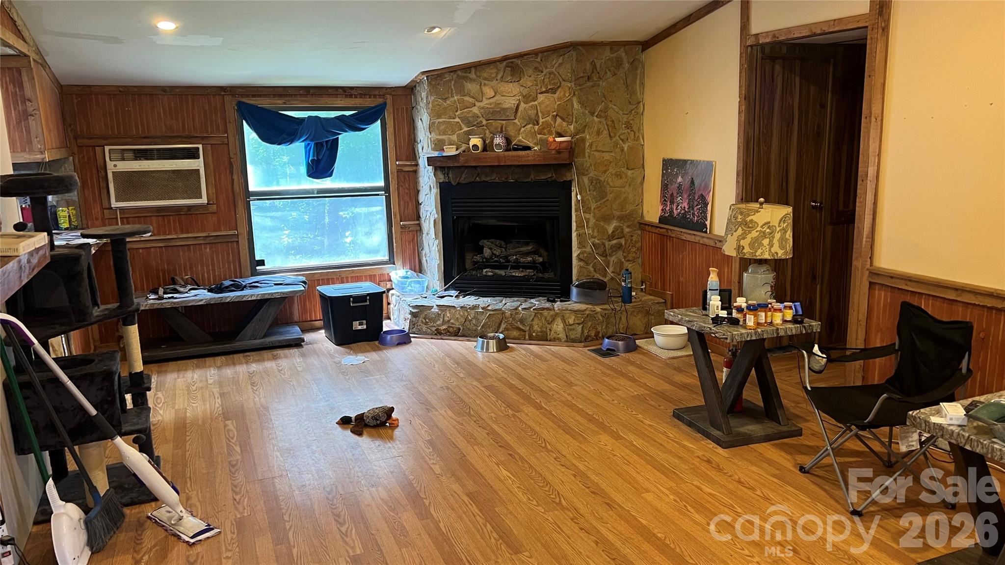 236 Forest Lane — Murphy
