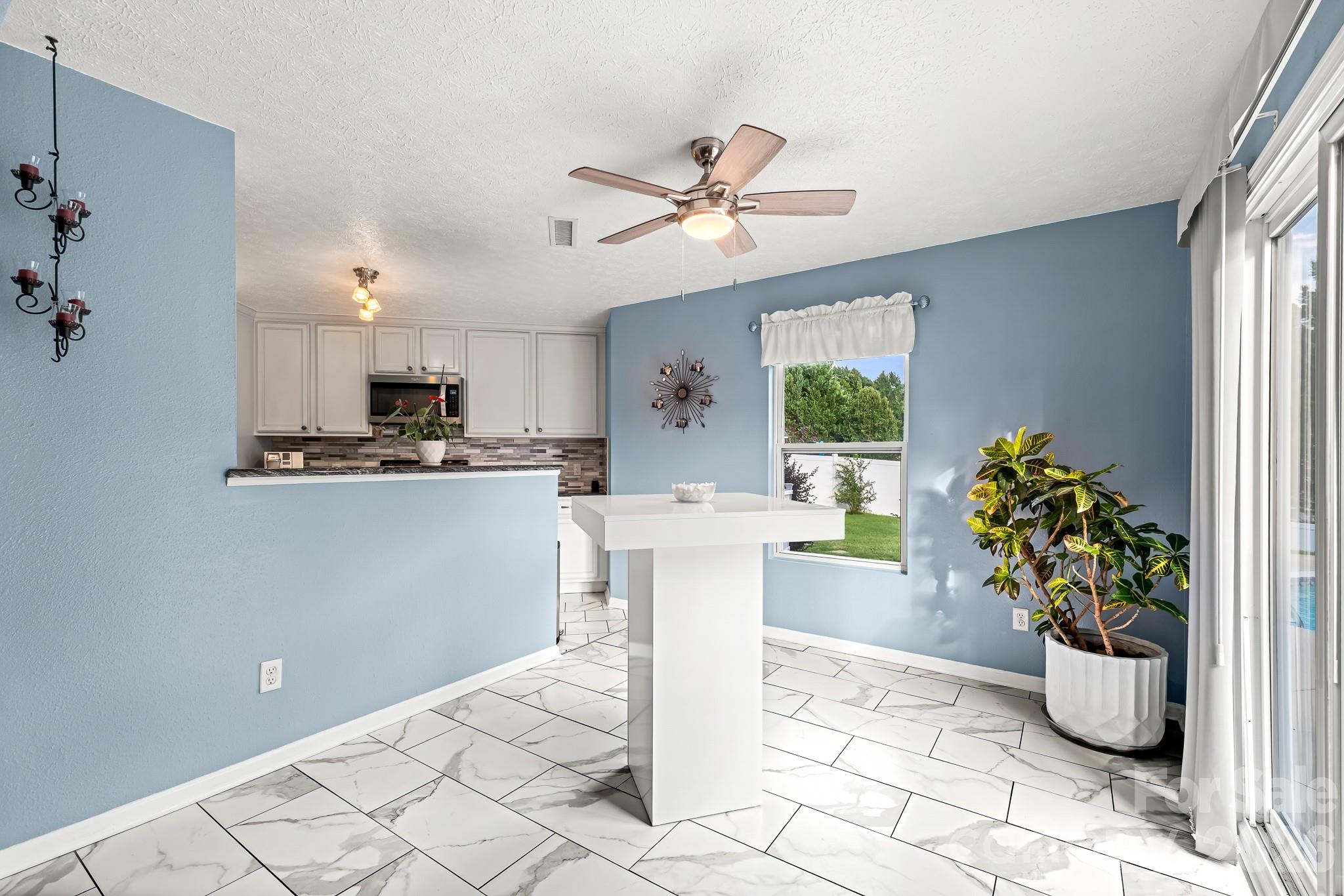 191 Old Carriage Road — Clover
