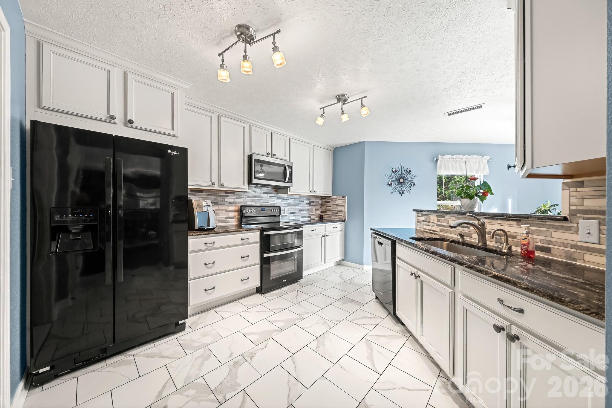 191 Old Carriage Road — Clover