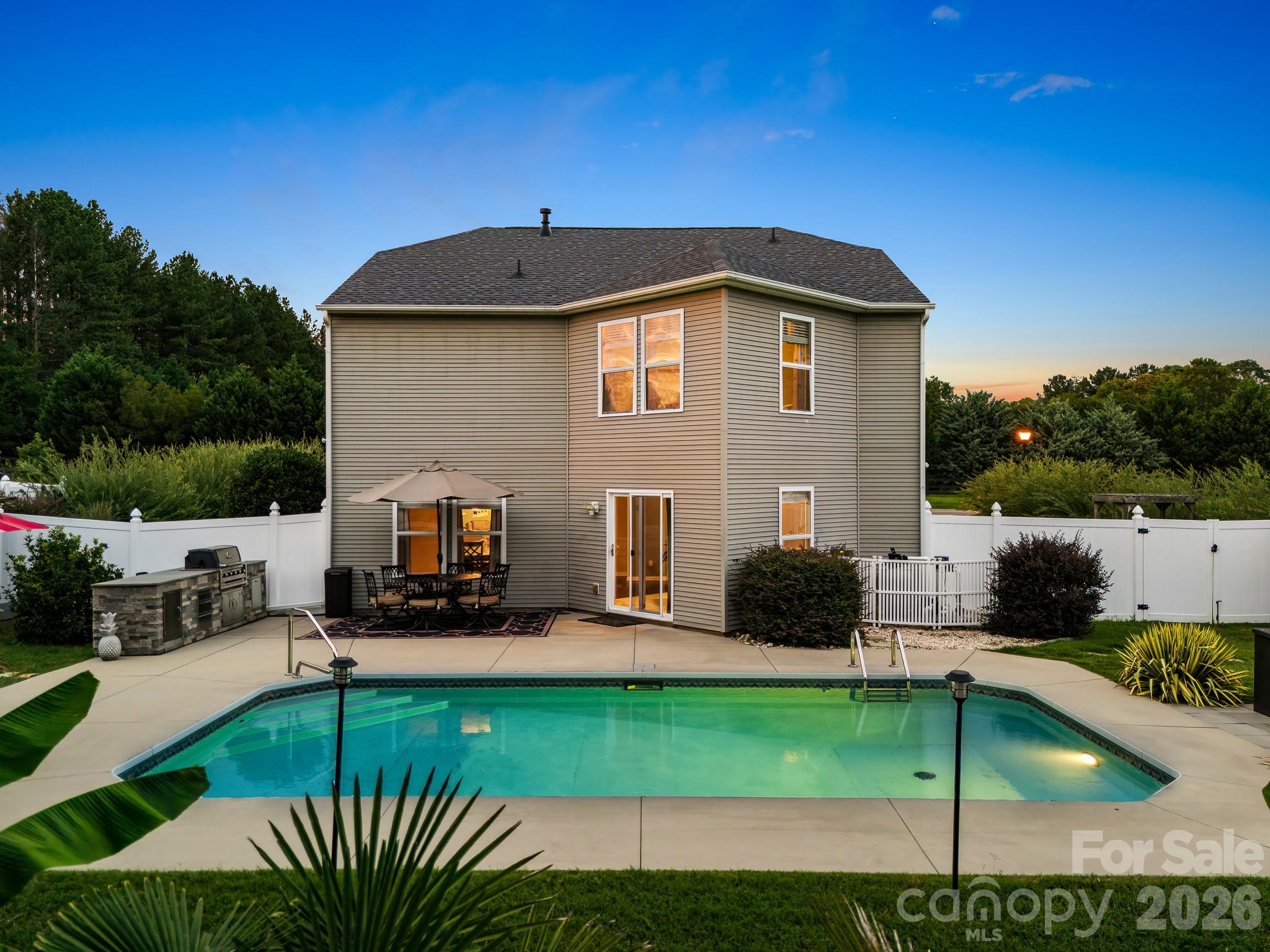 191 Old Carriage Road — Clover