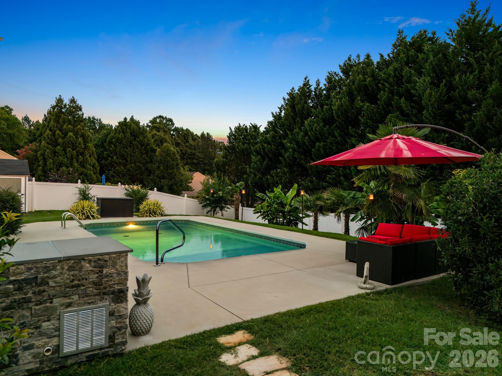 191 Old Carriage Road — Clover