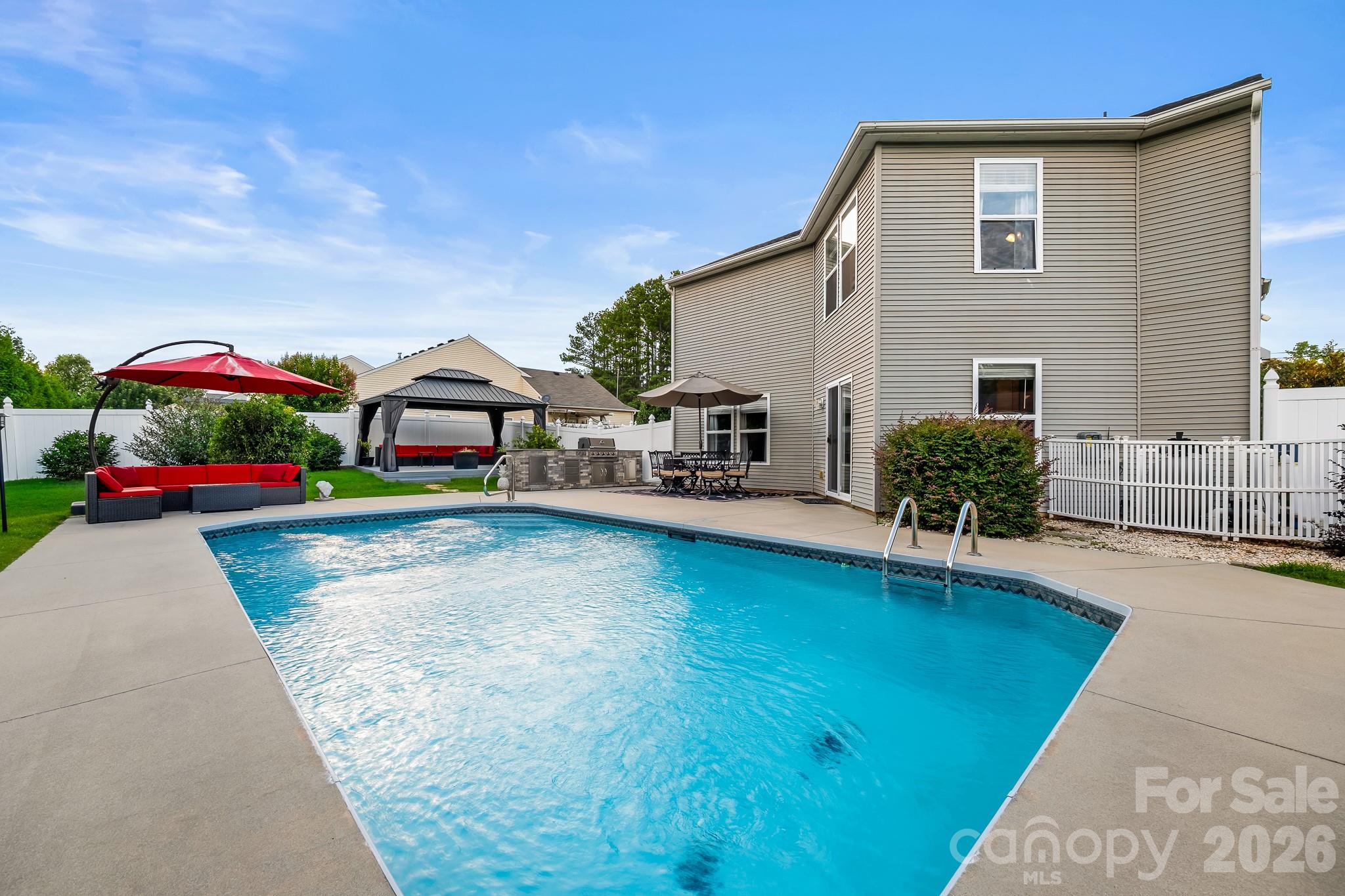 191 Old Carriage Road — Clover