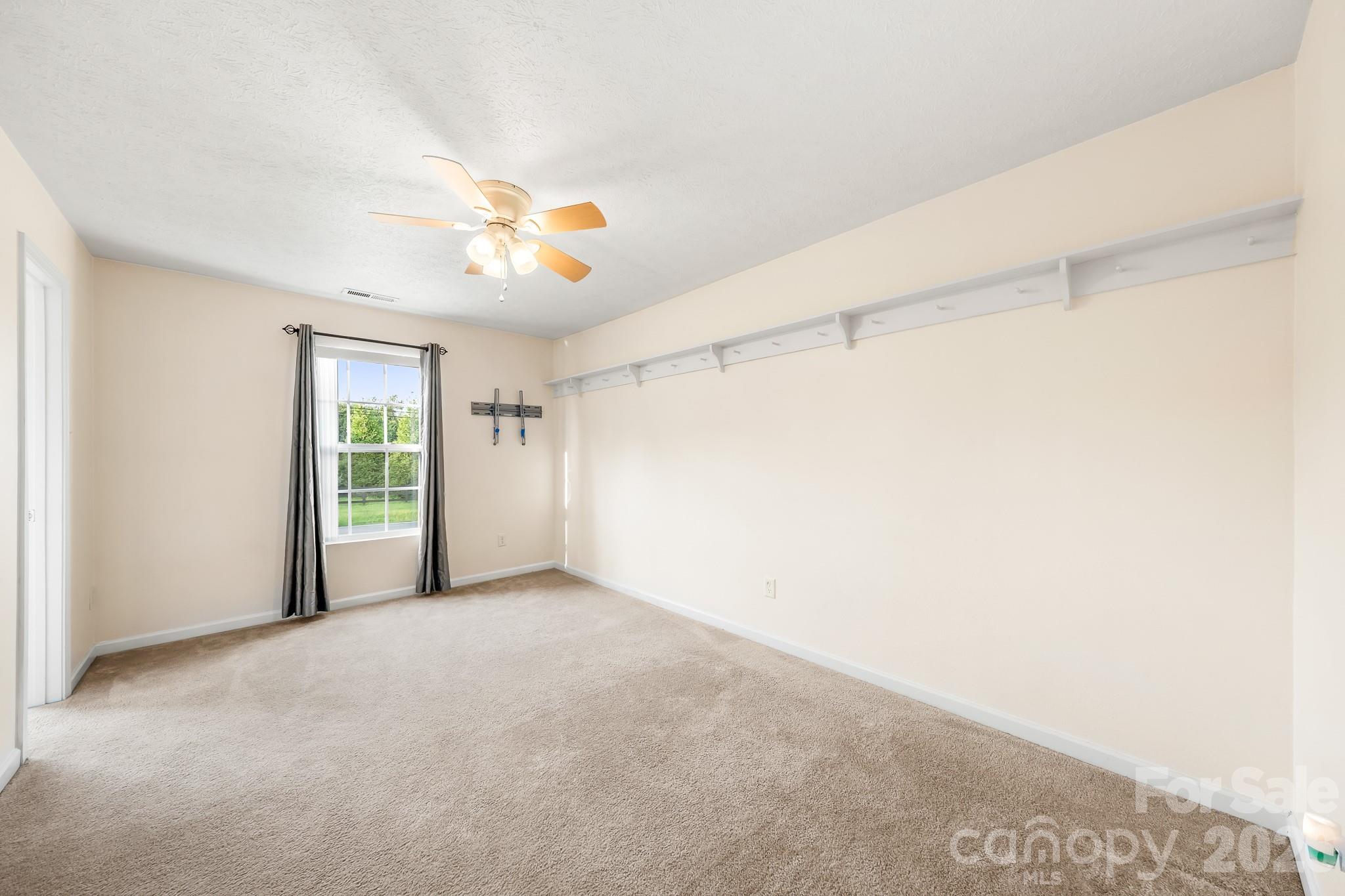 191 Old Carriage Road — Clover