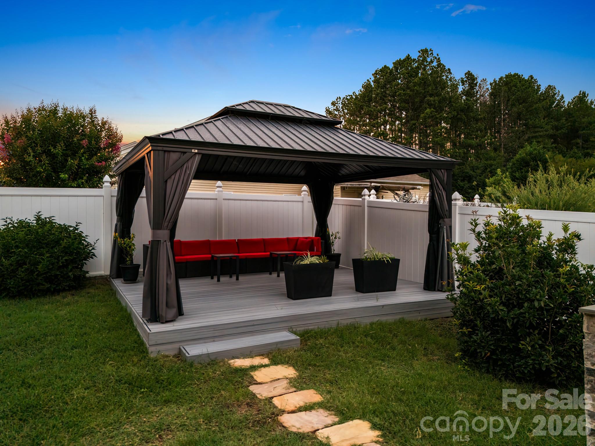 191 Old Carriage Road — Clover