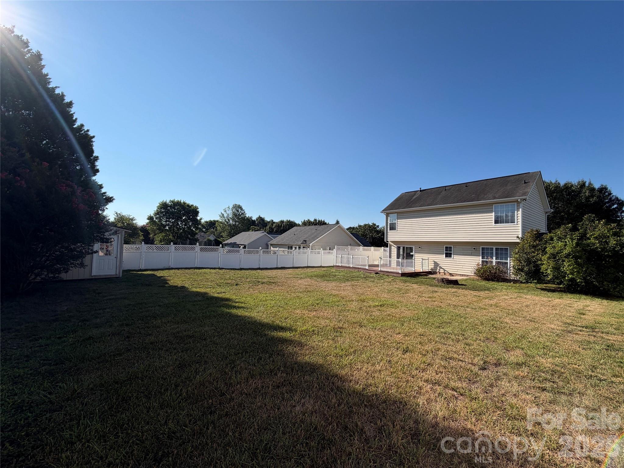 12601 Cumberland Crest Drive — Huntersville