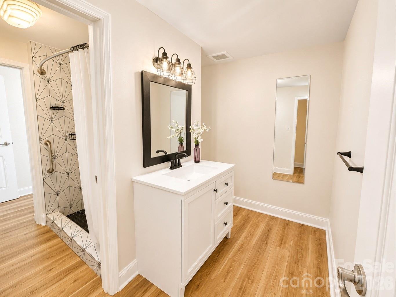 1300 Reece Road #111 — Charlotte