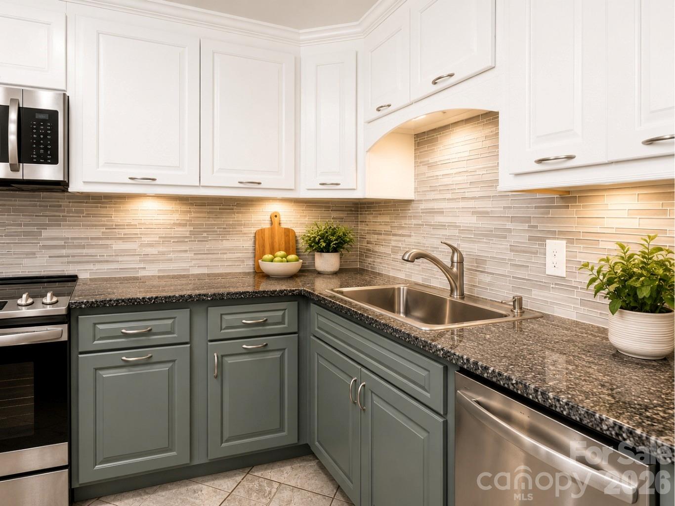 1300 Reece Road #111 — Charlotte
