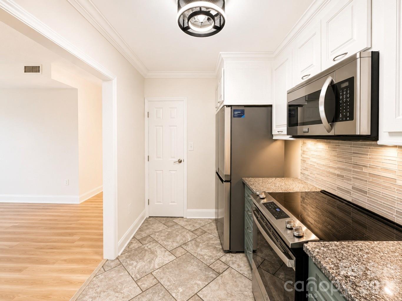 1300 Reece Road #111 — Charlotte