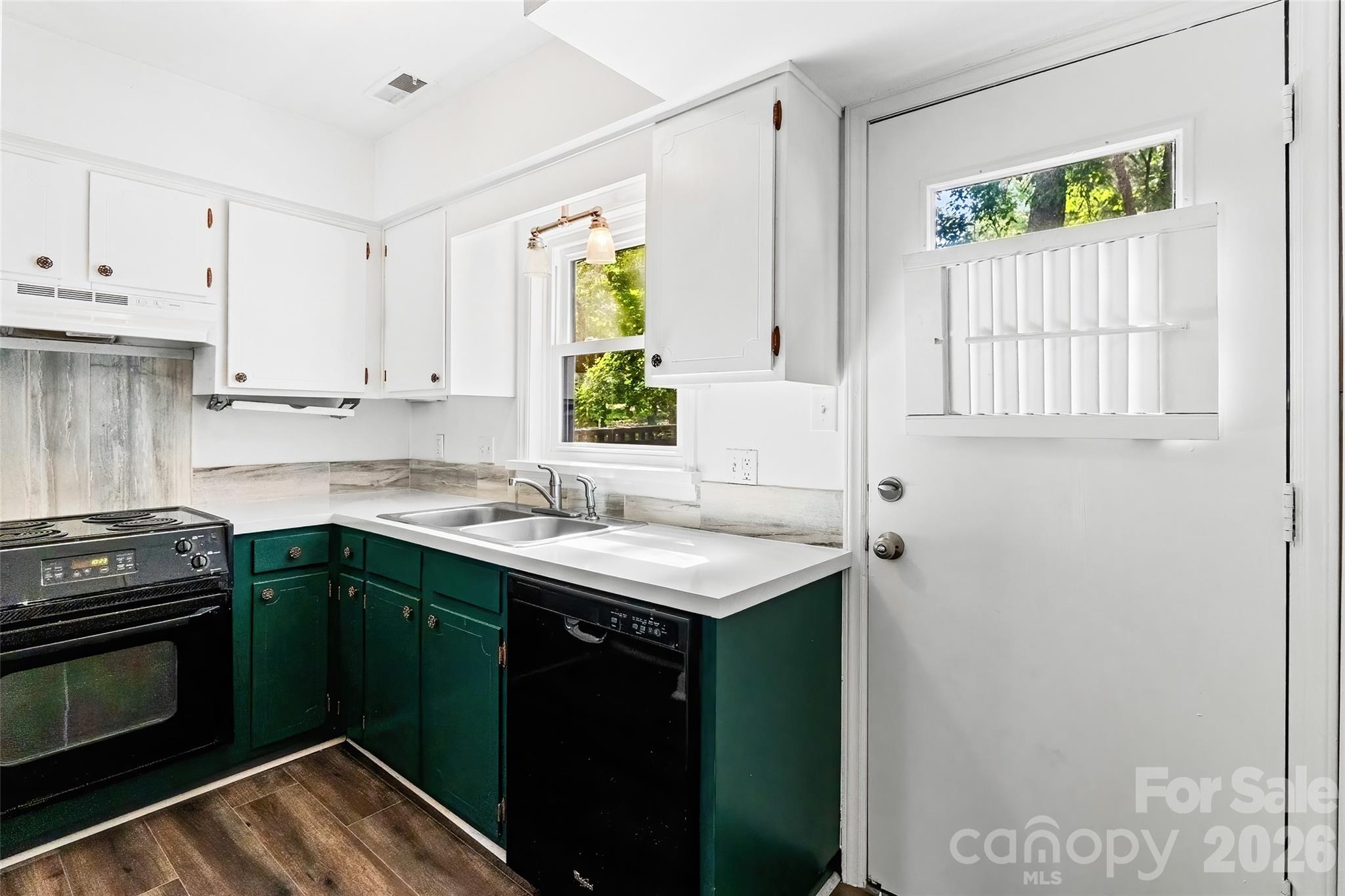 6100 Honeysuckle Lane — Charlotte