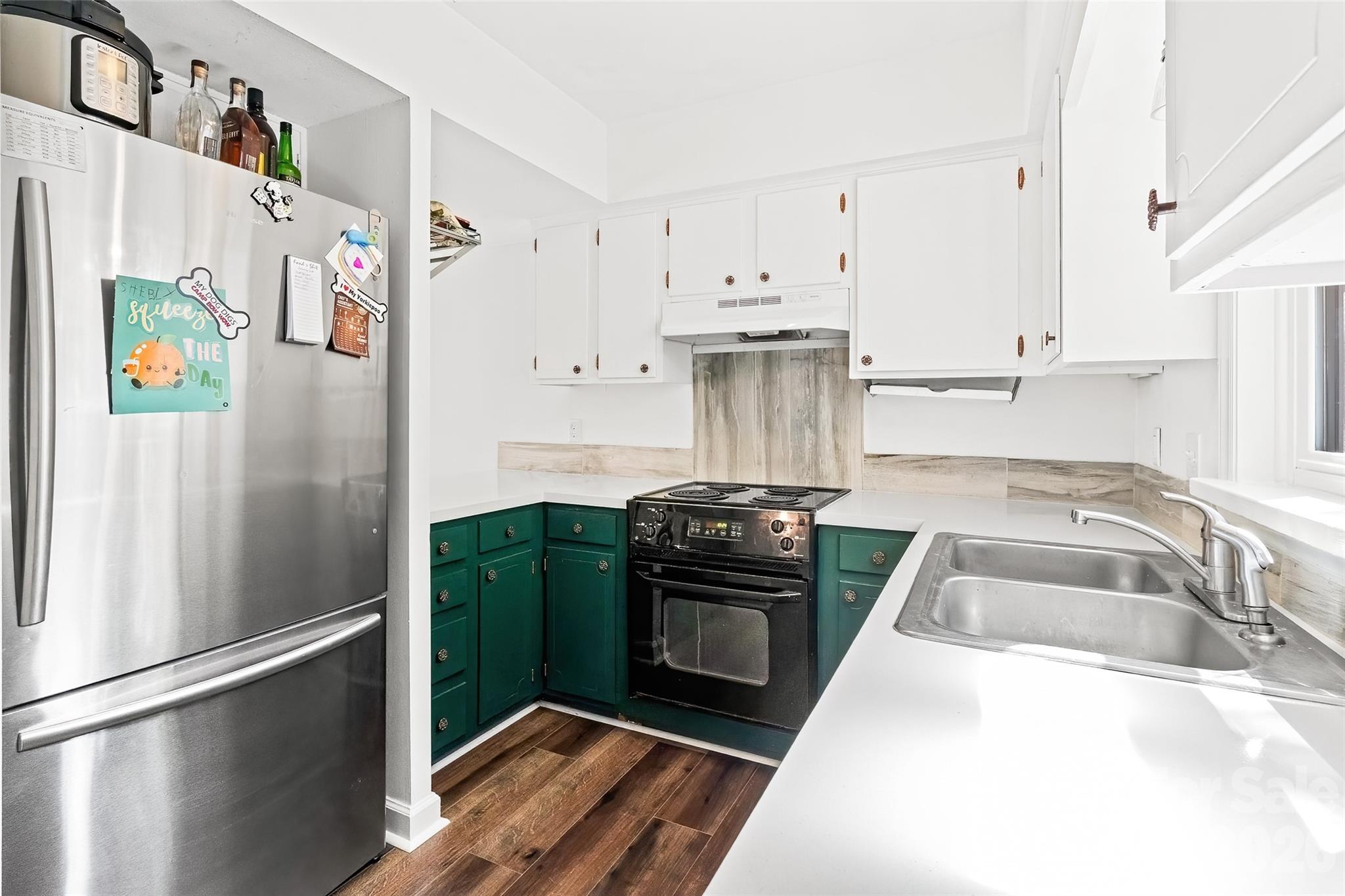 6100 Honeysuckle Lane — Charlotte