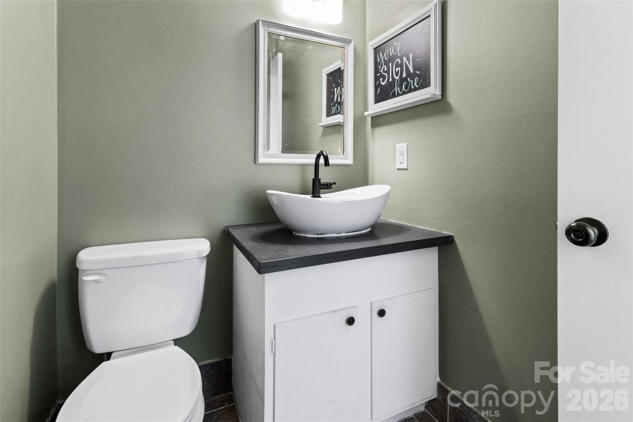 6100 Honeysuckle Lane — Charlotte
