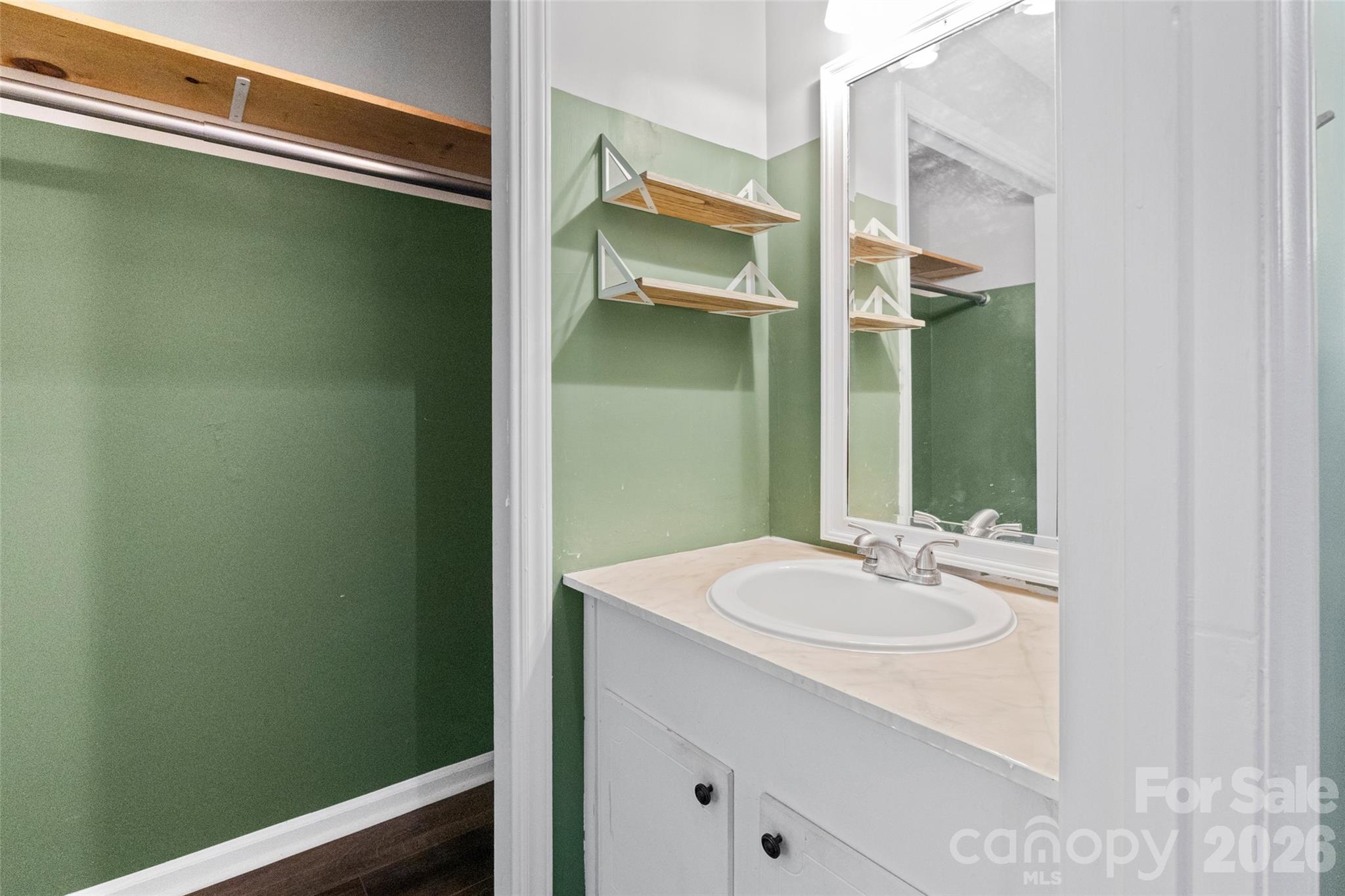 6100 Honeysuckle Lane — Charlotte