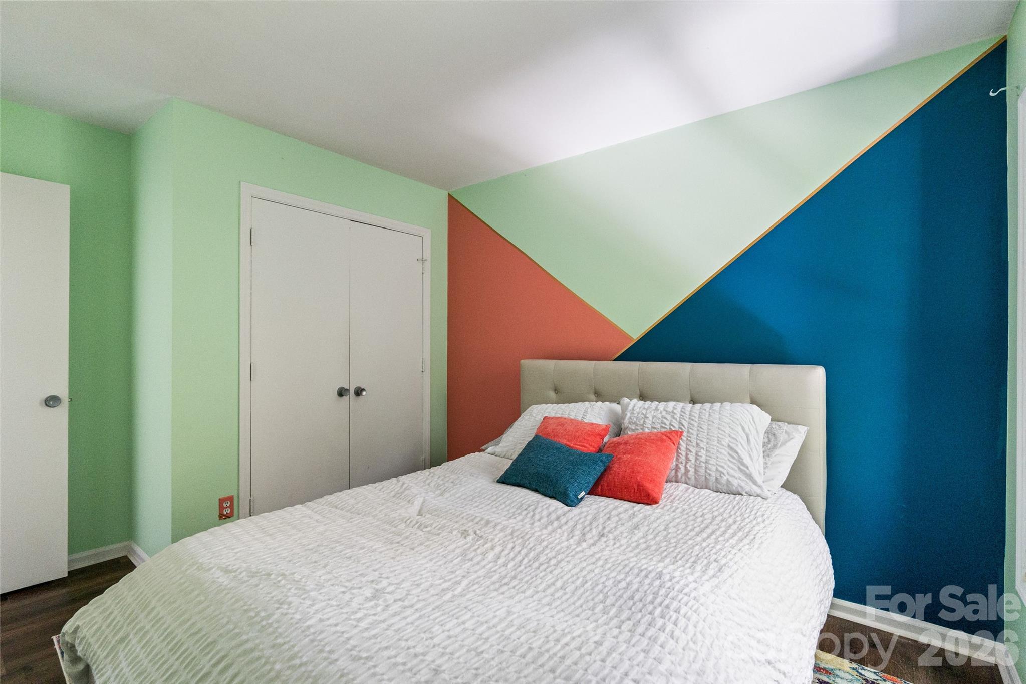 6100 Honeysuckle Lane — Charlotte