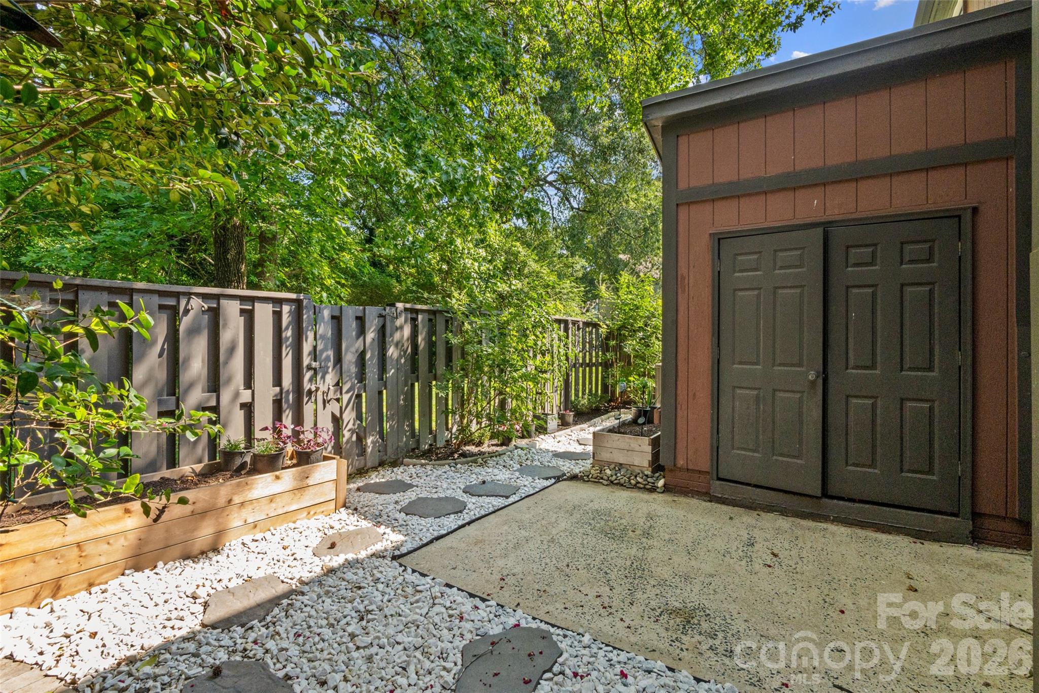 6100 Honeysuckle Lane — Charlotte