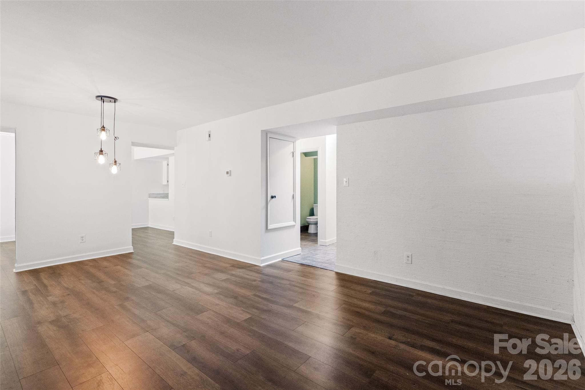 6100 Honeysuckle Lane — Charlotte