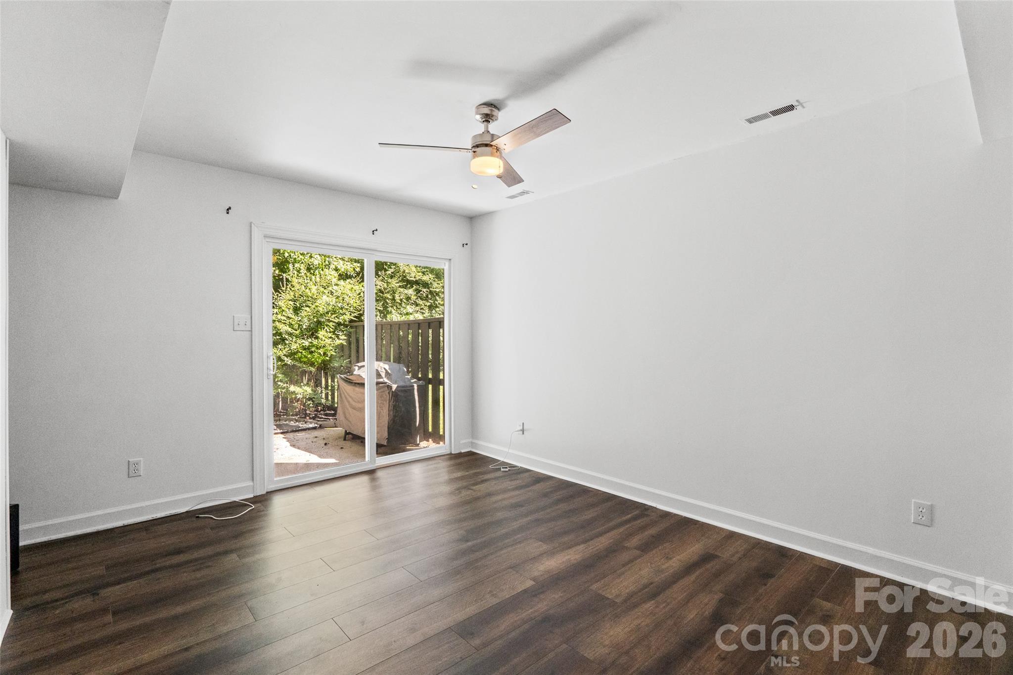 6100 Honeysuckle Lane — Charlotte