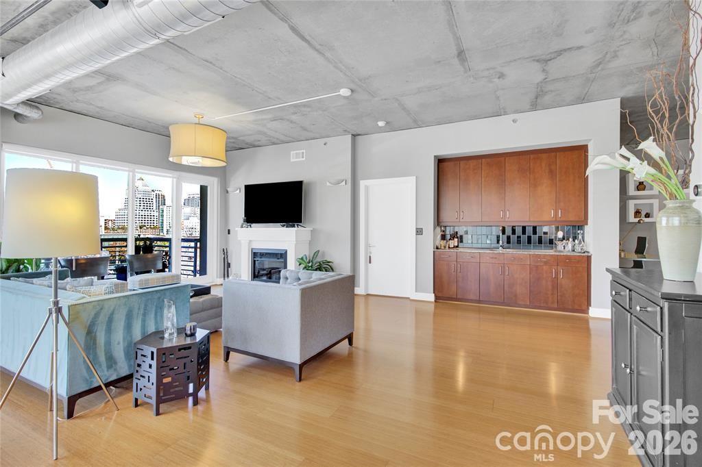 505 E 6th Street #701 — Charlotte