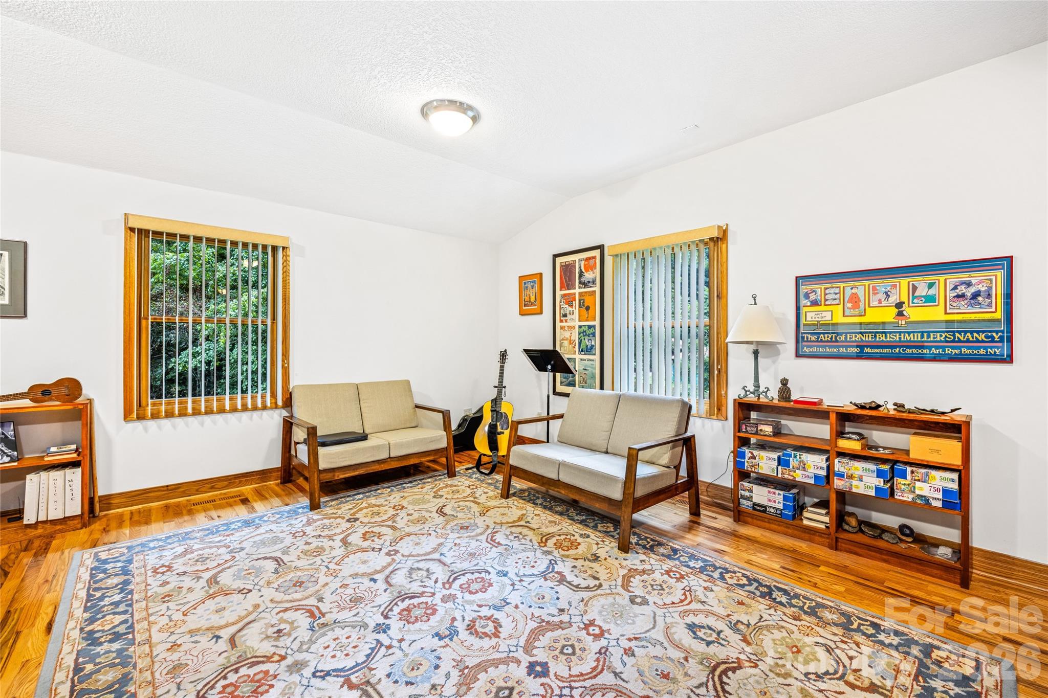 464 Governors View Road — Asheville