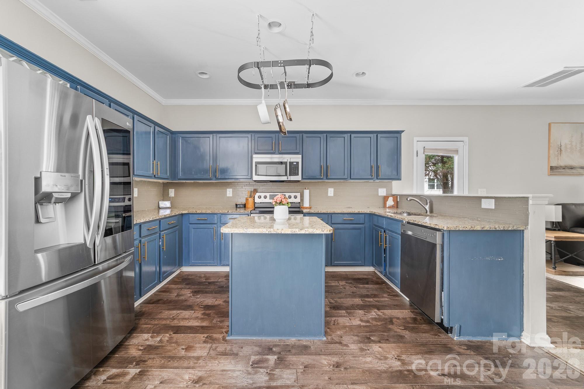 1525 Ladora Drive — Charlotte
