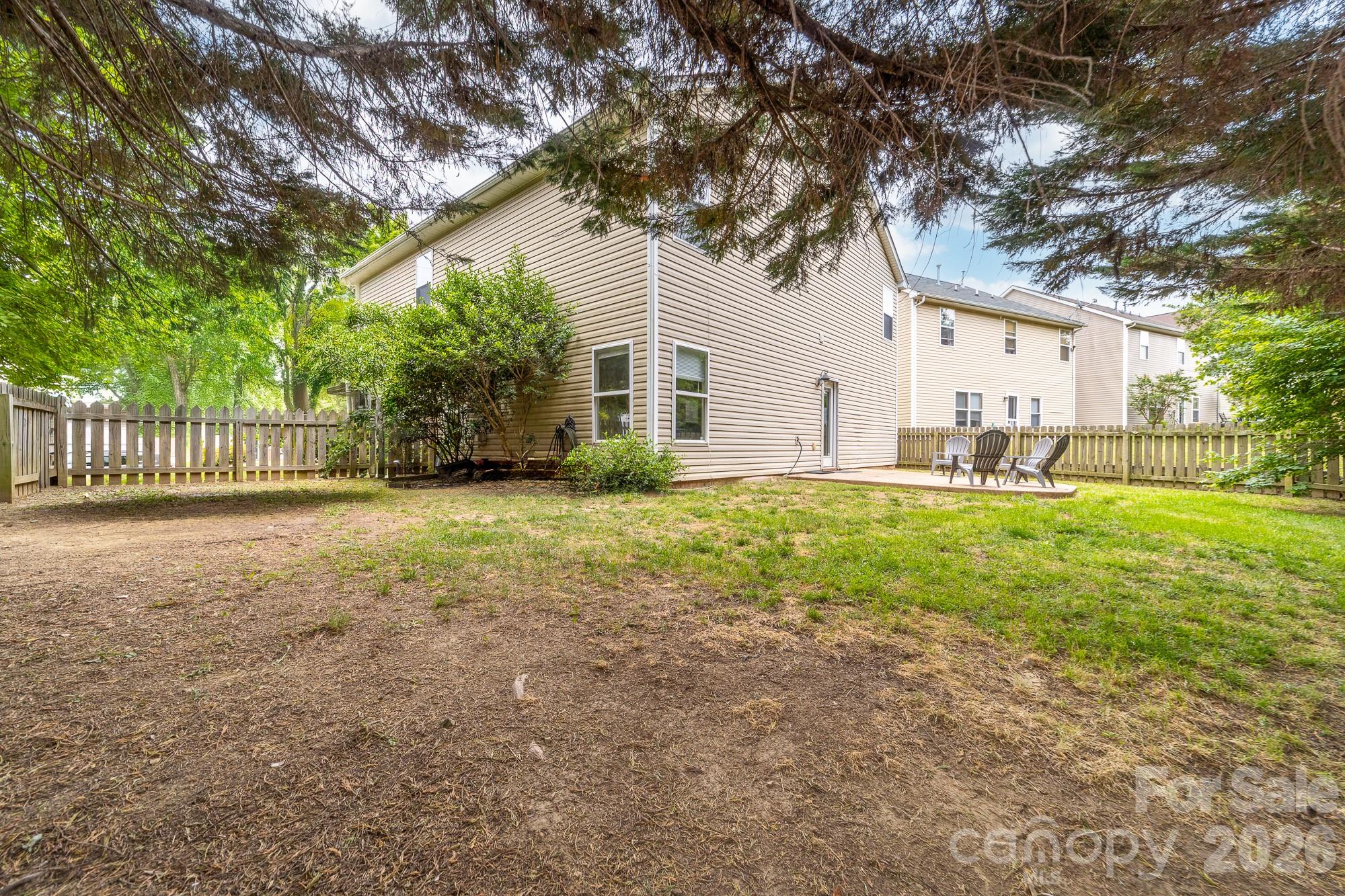 1525 Ladora Drive — Charlotte