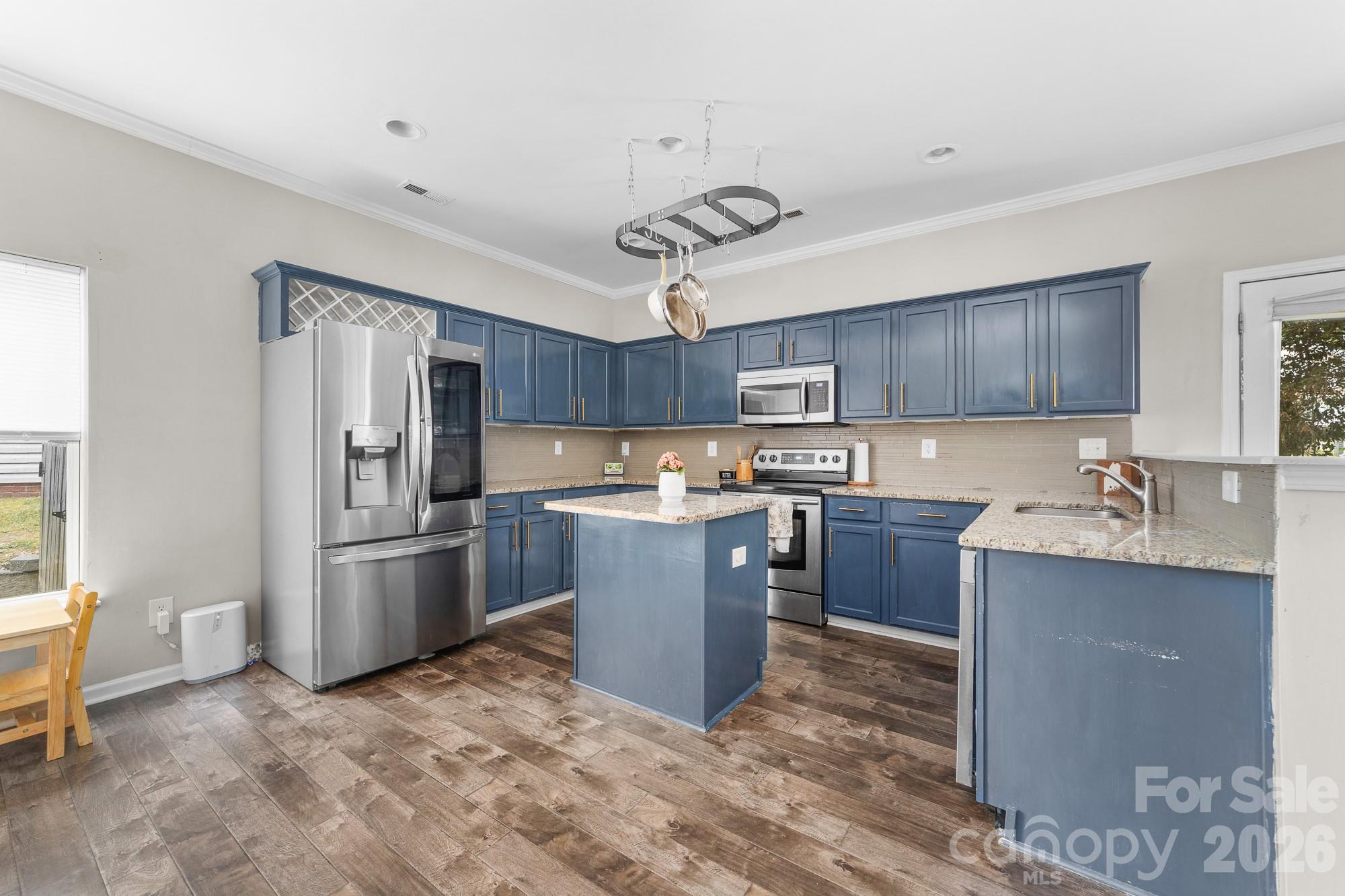 1525 Ladora Drive — Charlotte