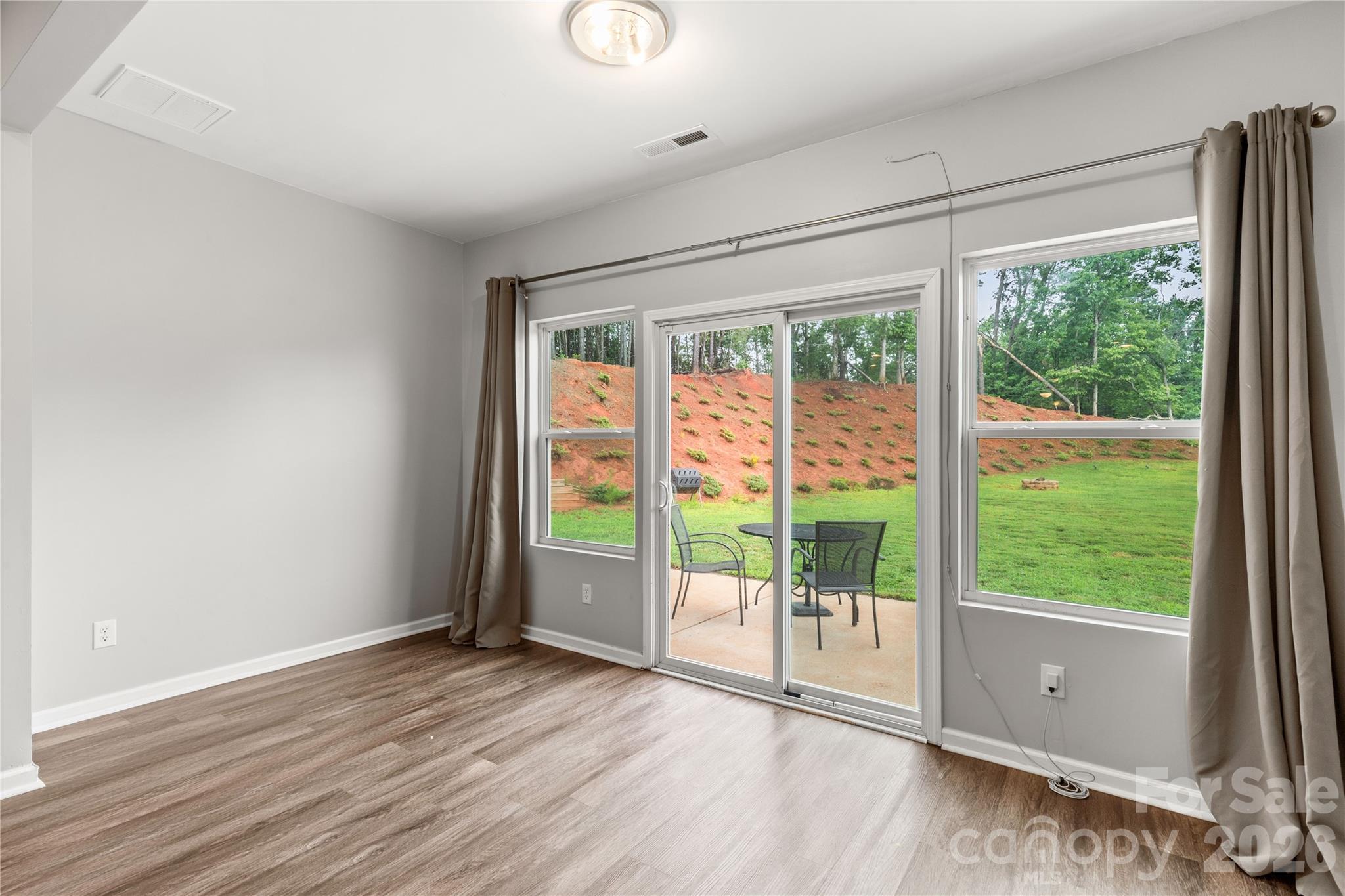 14435 Maritime Drive — Lancaster