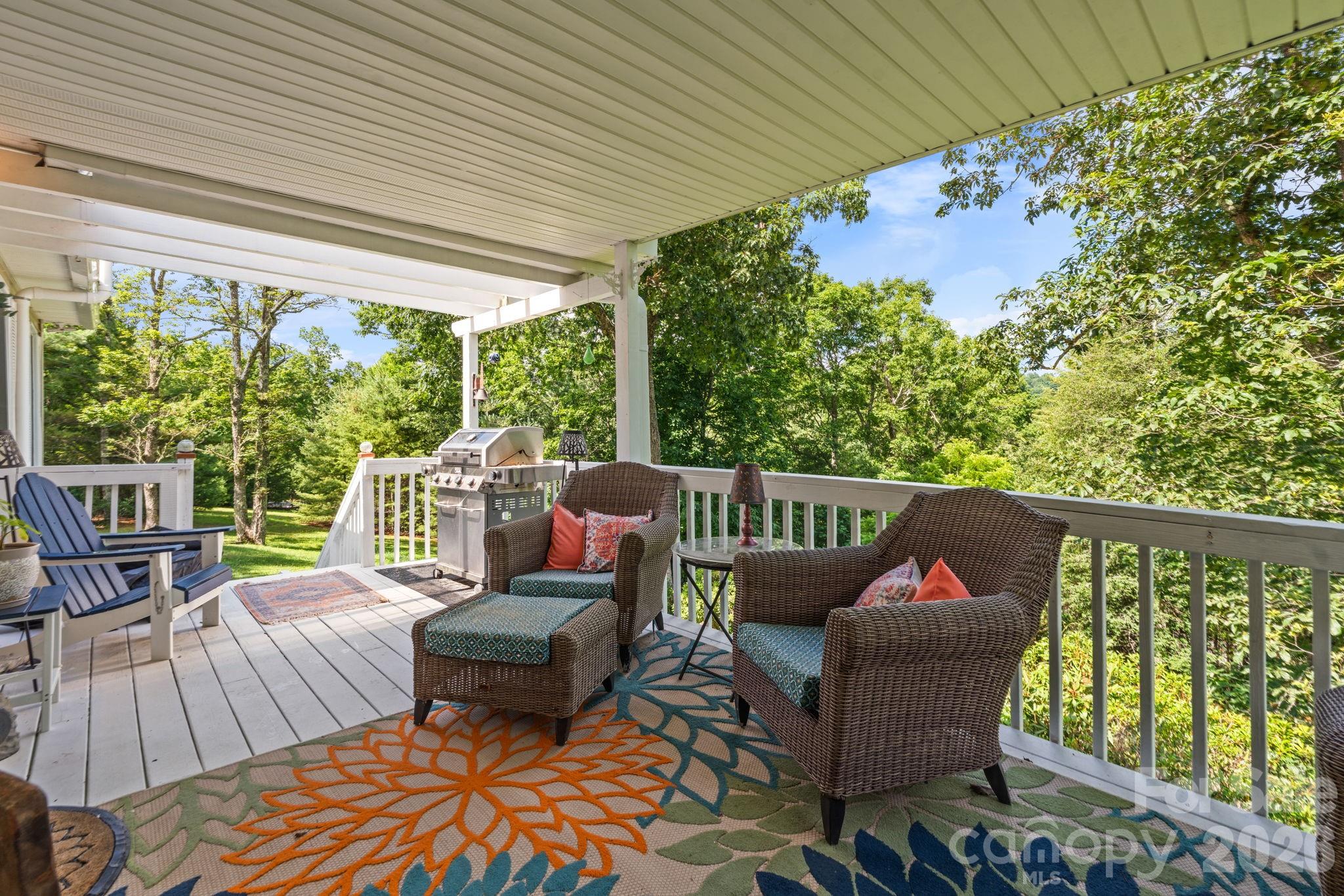9081 Pittmans Gap Road — Newland