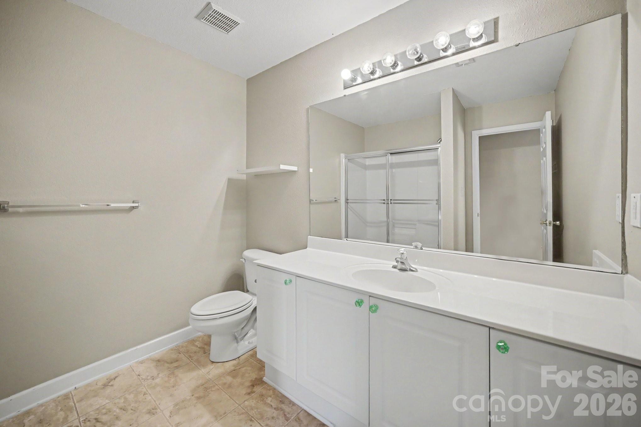 5604 Santeelah Court — Charlotte